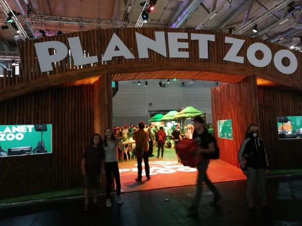 Entrance to the Planet Zoo booth
